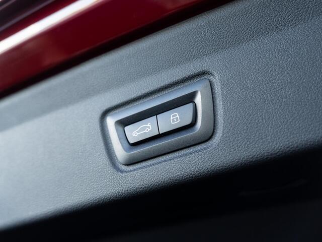 BMW 4-Serie Gran Coupé 420i | M Sportpakket Pro | Driving Assistant | Achteruitrijcamera | Glazen Schuif-/Kanteldak