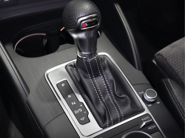 Audi A3 Limousine 1.5 TFSI CoD 150pk S-Tronic Sport S-Line Ed. | Full-LED | Navigatie | Stoelverw. | 19lm 34