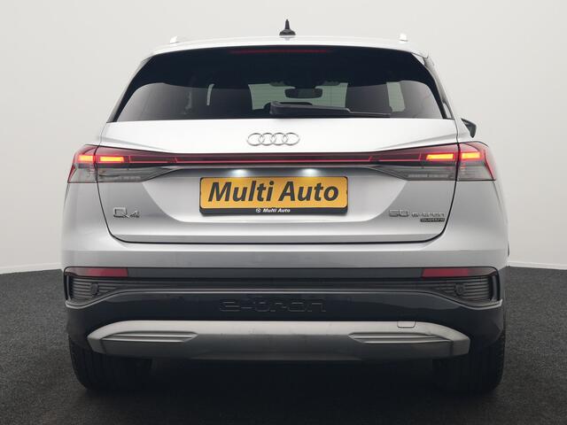 Audi Q4 e-tron 50 quattro Advanced edition 82 kWh 300pk Dealer O.H. | Apple Carplay | Voorstoelen Verwarmd | Navigatie Plus | 19L.M | LED | Cruise Control 