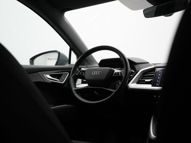 Audi Q4 e-tron 50 quattro Advanced edition 82 kWh 300pk Dealer O.H. | Apple Carplay | Voorstoelen Verwarmd | Navigatie Plus | 19L.M | LED | Cruise Control 