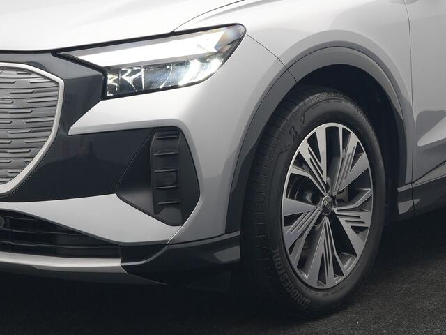 Audi Q4 e-tron 50 quattro Advanced edition 82 kWh 300pk Dealer O.H. | Apple Carplay | Voorstoelen Verwarmd | Navigatie Plus | 19L.M | LED | Cruise Control 