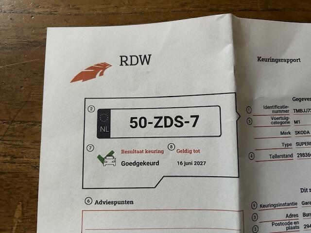 Skoda Superb Combi 1.6 TDI 10-2012 e Apk 06-2027 trekhaak keurige auto