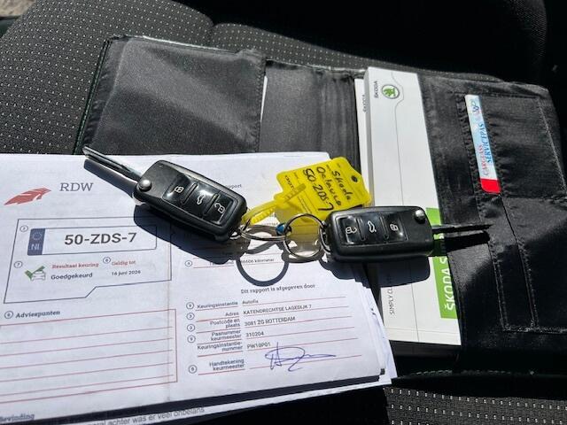 Skoda Superb Combi 1.6 TDI 10-2012 e Apk 06-2027 trekhaak keurige auto
