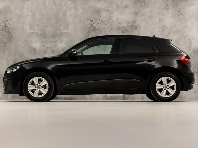 Audi A1 Sportback 25 TFSI Sport APPLE CARPLAY, GROOT NAVI, LANE ASSIST, SPORTSTOELEN, CRUISE, GETINT GLAS, STAAT