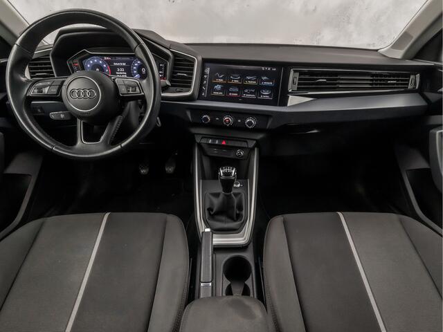 Audi A1 Sportback 25 TFSI Sport APPLE CARPLAY, GROOT NAVI, LANE ASSIST, SPORTSTOELEN, CRUISE, GETINT GLAS, STAAT