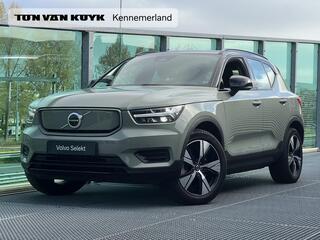 VOLVO XC40 Recharge Core Parkeer camera, Verwarmde stoelen + Stuur, 42.000KM, Parkeer verwarming met Timer, Semi Electrische trekhaak, Apple Car Play - Android auto, Sage Green metallic 1e eigenaar