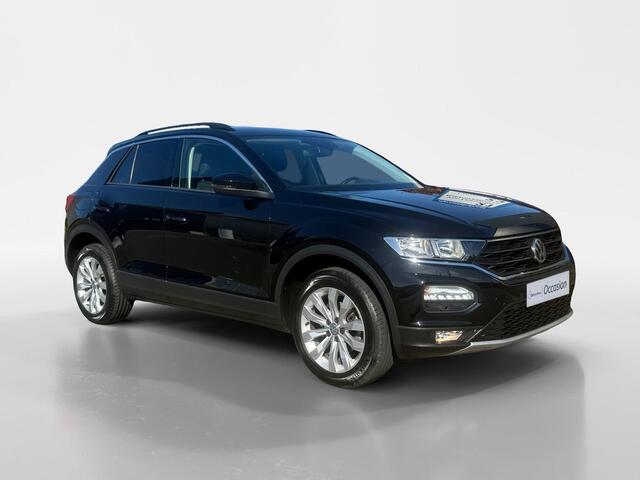 Volkswagen T-ROC 1.5 TSI Sport | Automaat | Apple Carplay/Android Auto | Trekhaak | Navigatie | Climate Control | Cruise Control | DAB | Goed Onderhouden