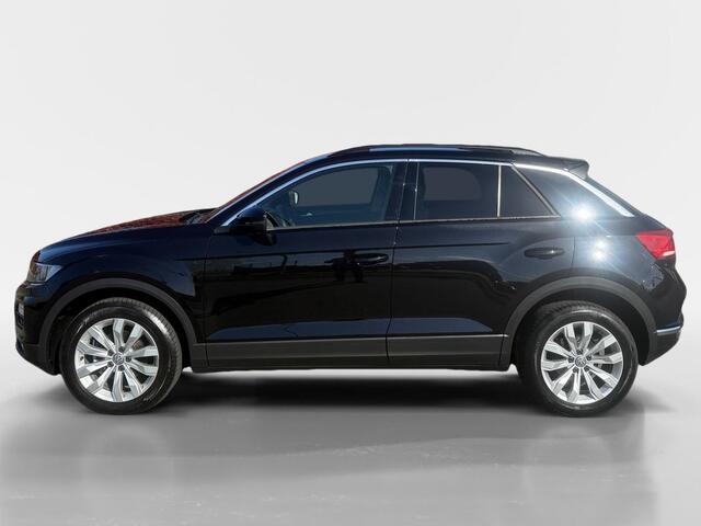 Volkswagen T-ROC 1.5 TSI Sport | Automaat | Apple Carplay/Android Auto | Trekhaak | Navigatie | Climate Control | Cruise Control | DAB | Goed Onderhouden