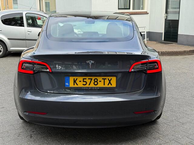 Tesla Model 3 Standard RWD Plus 60 kWh | Trekhaak | SOH 77.7% | Autopilot | Org. NL NAP | BTW |