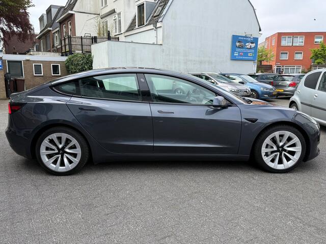 Tesla Model 3 Standard RWD Plus 60 kWh | Trekhaak | SOH 77.7% | Autopilot | Org. NL NAP | BTW |