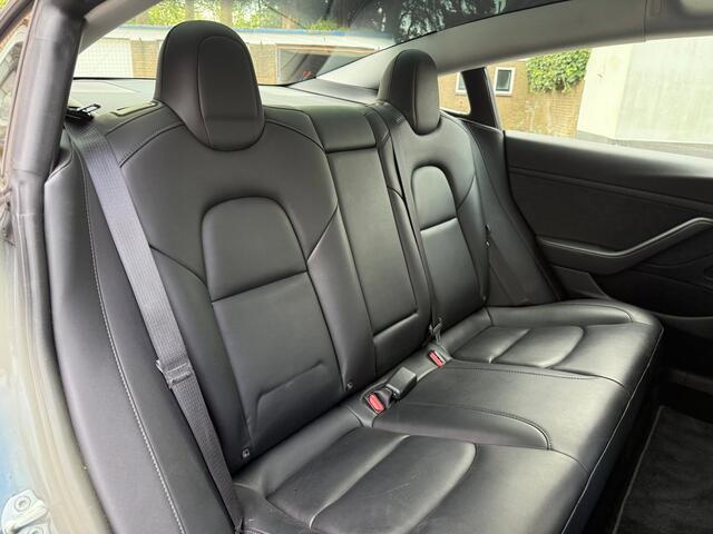 Tesla Model 3 Standard RWD Plus 60 kWh | Trekhaak | SOH 77.7% | Autopilot | Org. NL NAP | BTW |