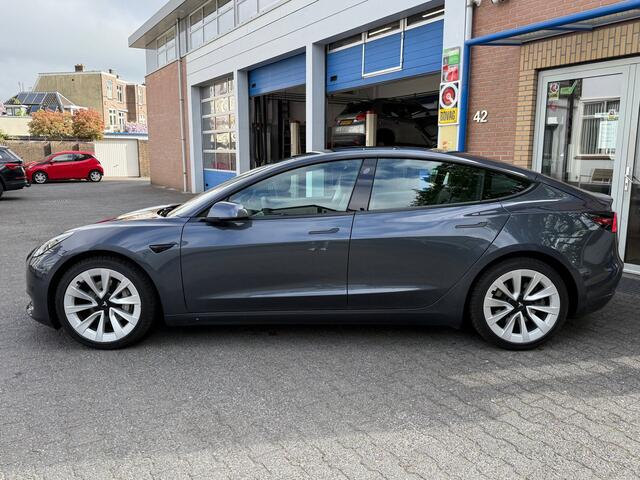 Tesla Model 3 Standard RWD Plus 60 kWh | Trekhaak | SOH 77.7% | Autopilot | Org. NL NAP | BTW |