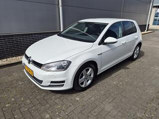 Volkswagen Golf VII