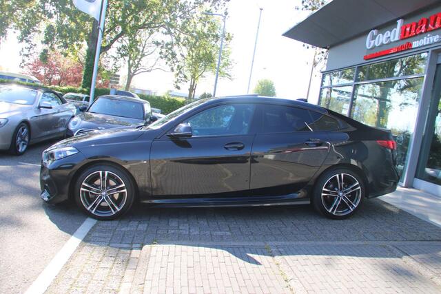 BMW 2-Serie Gran Coup� 218i High Executive M-PAKKET PANO-DAK NAP