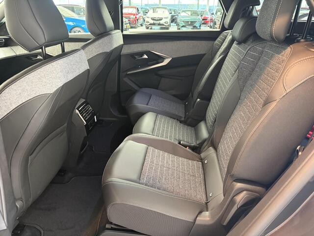Peugeot 5008 1.6 Plug-in Hybrid 195 Allure | Navigatie | Camera | Parkeersensoren| Apple Carplay | Android Auto | Tot 8 jaar garantie