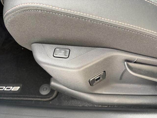 Peugeot 5008 1.6 Plug-in Hybrid 195 Allure | Navigatie | Camera | Parkeersensoren| Apple Carplay | Android Auto | Tot 8 jaar garantie