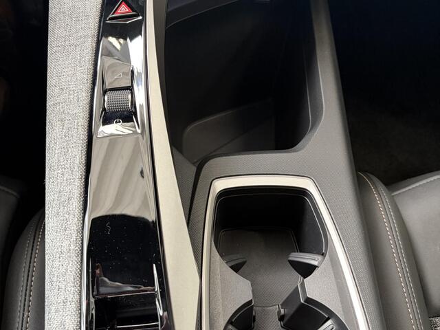 Peugeot 5008 1.6 Plug-in Hybrid 195 Allure | Navigatie | Camera | Parkeersensoren| Apple Carplay | Android Auto | Tot 8 jaar garantie