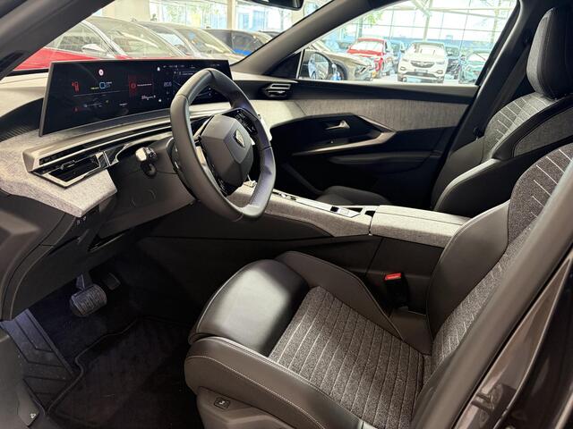 Peugeot 5008 1.6 Plug-in Hybrid 195 Allure | Navigatie | Camera | Parkeersensoren| Apple Carplay | Android Auto | Tot 8 jaar garantie