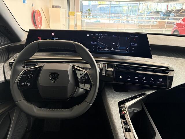 Peugeot 5008 1.6 Plug-in Hybrid 195 Allure | Navigatie | Camera | Parkeersensoren| Apple Carplay | Android Auto | Tot 8 jaar garantie