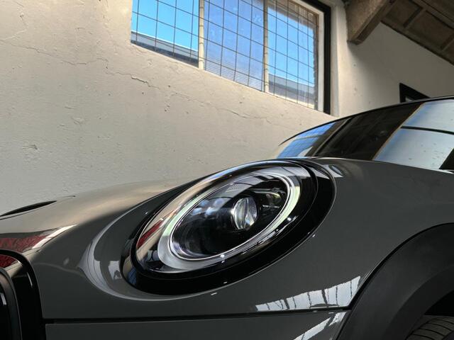Mini Electric Classic 33 kWh | Apple Carplay | Parkeersensoren achter | NL auto | 1e eigenaar | BTW |