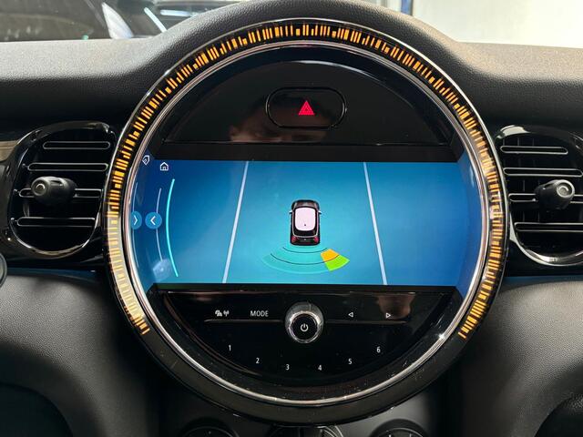 Mini Electric Classic 33 kWh | Apple Carplay | Parkeersensoren achter | NL auto | 1e eigenaar | BTW |