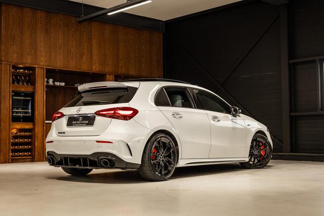 Mercedes-Benz A-Klasse AMG 35 4MATIC Burmester | Pano | 1e eigenaar