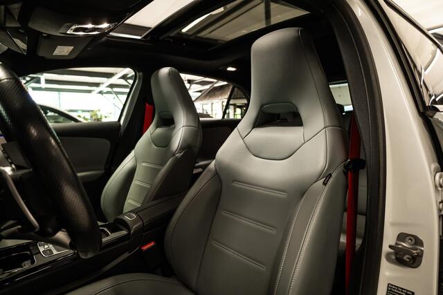 Mercedes-Benz A-Klasse AMG 35 4MATIC Burmester | Pano | 1e eigenaar