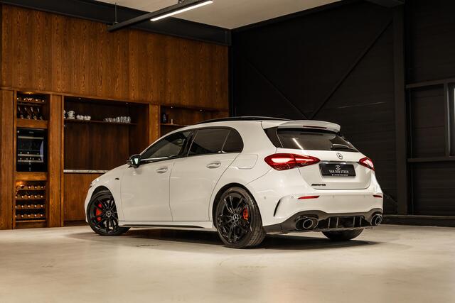 Mercedes-Benz A-Klasse AMG 35 4MATIC Burmester | Pano | 1e eigenaar