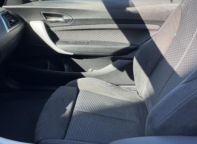 BMW 2-Serie 220I High Executive M-sport I Alcantara I Navi All-in prijs