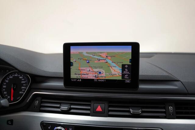 Audi A5 SPORTBACK 35 TFSI Sport S-Line edition Aut. [ LED Navi Stoelverwarming Half-leder ]
