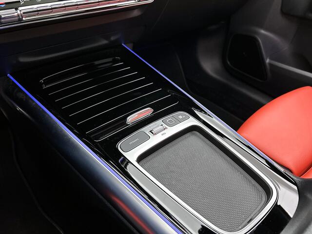 Mercedes-Benz GLA-Klasse 250 e AMG Plug-In Hybride | Pepper Red Leder | Distronic  |Memory | 360 gr Camera | Head up Displ. | Stuur En stoelverwarming | Inclusief 2