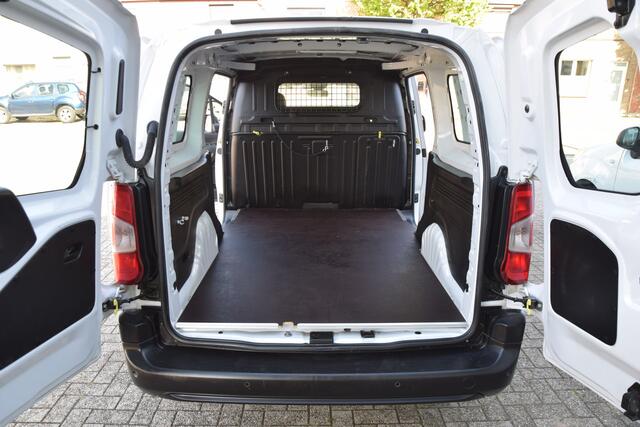 Opel Combo 1.5L BlueHdi Lang Chassis