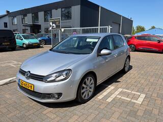 Volkswagen Golf VI