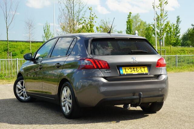 Peugeot 308 1.2 PureTech Blue Lease | Platinum Grey Metallic | AppleCarplay/Cruise/LED/Navi/Trekhaak - staat