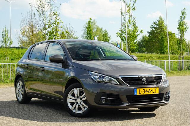 Peugeot 308 1.2 PureTech Blue Lease | Platinum Grey Metallic | AppleCarplay/Cruise/LED/Navi/Trekhaak - staat