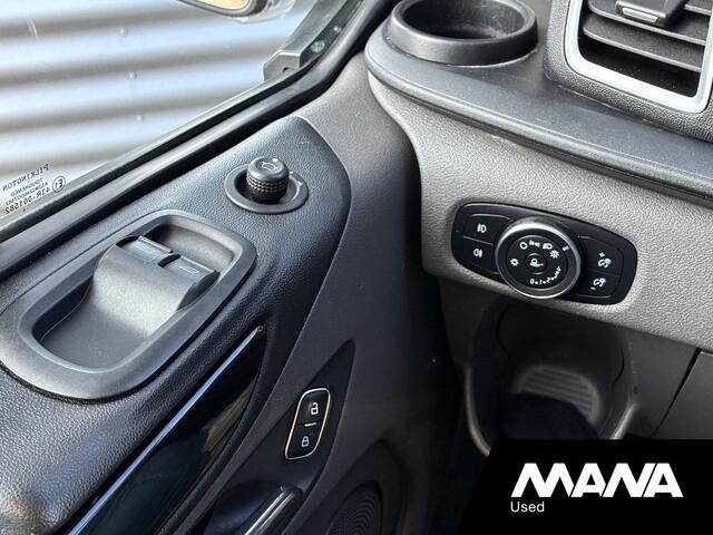 Ford Transit CUSTOM 300 2.0 TDCI L1H1 Limited DC Automaat Trekhaak Camera Airco Stoelverwarming Voorruitverwarming