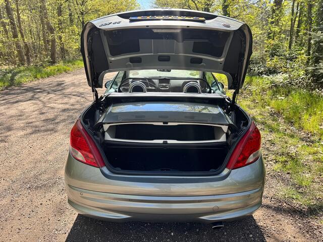 Peugeot 207 CC 1.6 VTi Roland Garros