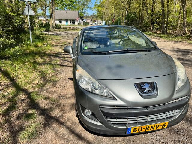 Peugeot 207 CC 1.6 VTi Roland Garros