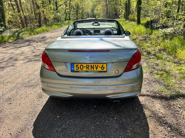 Peugeot 207 CC 1.6 VTi Roland Garros