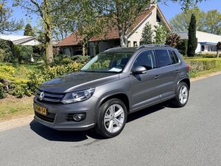 VOLKSWAGEN TIGUAN 1.4 TSI R-Line 122PK NavioTrekhaak