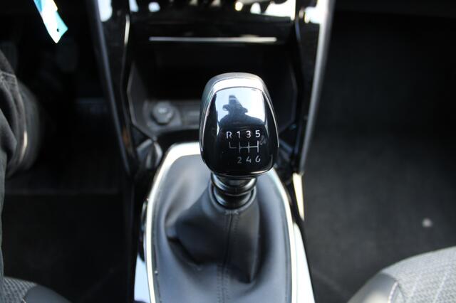 Peugeot 2008 1.2 T 100 Allure