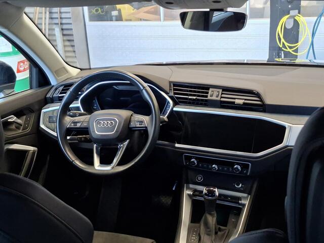 Audi Q3 45 TFSI e edition, app connect, 360graden camera, electrische achterklep. acc, 19lmv