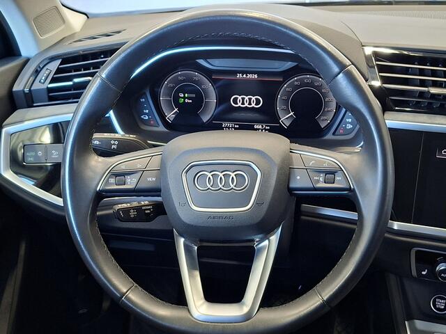 Audi Q3 45 TFSI e edition, app connect, 360graden camera, electrische achterklep. acc, 19lmv