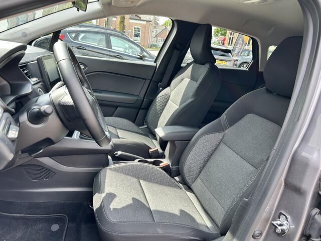 Renault Captur 1.6 E-Tech full hybrid 145 techno |