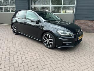 Volkswagen Golf VII