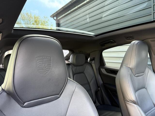 Porsche Cayenne Coup� 3.0 S E-Hybrid 520 Pk Achterasbesturing/22 inch/stoelkoeling/Pano