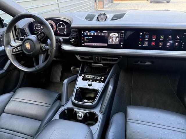 Porsche Cayenne Coup� 3.0 S E-Hybrid 520 Pk Achterasbesturing/22 inch/stoelkoeling/Pano