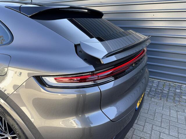 Porsche Cayenne Coup� 3.0 S E-Hybrid 520 Pk Achterasbesturing/22 inch/stoelkoeling/Pano