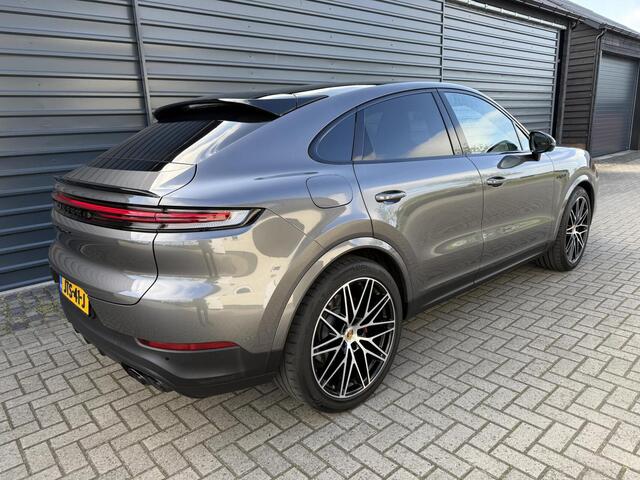 Porsche Cayenne Coup� 3.0 S E-Hybrid 520 Pk Achterasbesturing/22 inch/stoelkoeling/Pano
