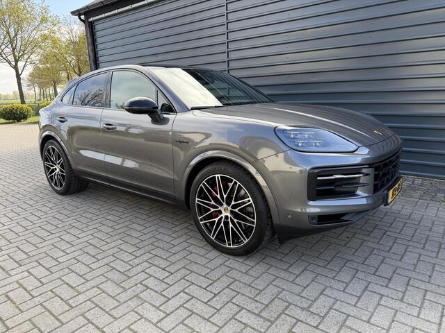 Porsche Cayenne Coup� 3.0 S E-Hybrid 520 Pk Achterasbesturing/22 inch/stoelkoeling/Pano